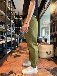 PANTALONE BERNA VERDE FIT OVER