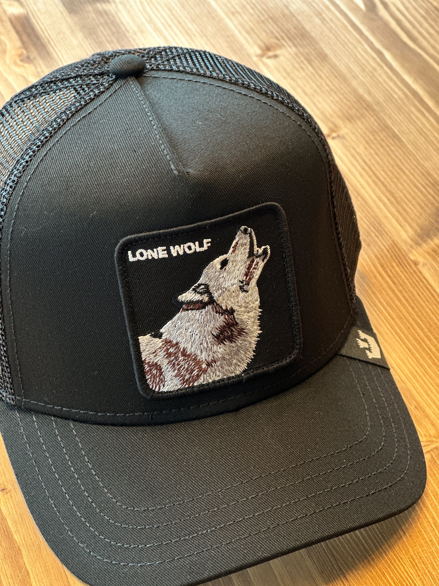 TRUCKER CAP THE LONE WOLF GOORIN BROS NERO